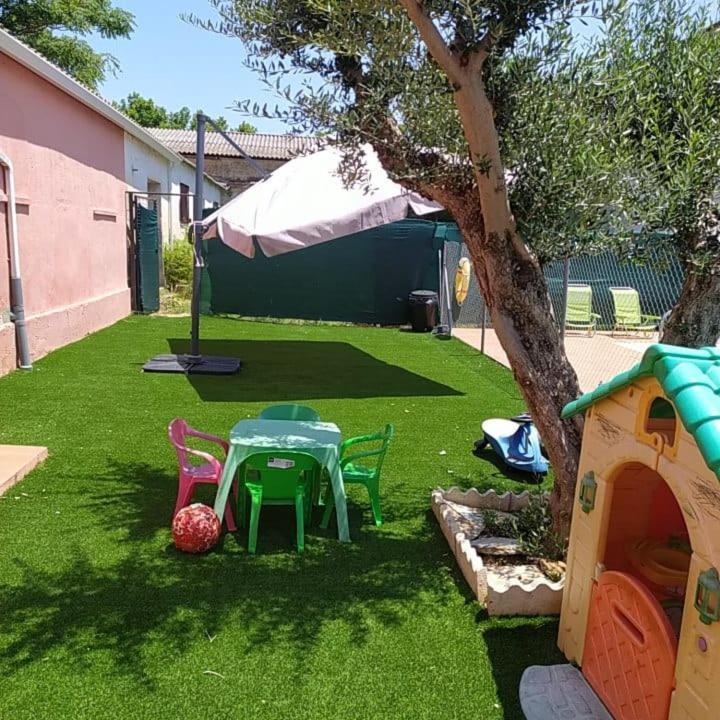Apartamentos Turisticos Domus Aquae Mérida Luaran gambar